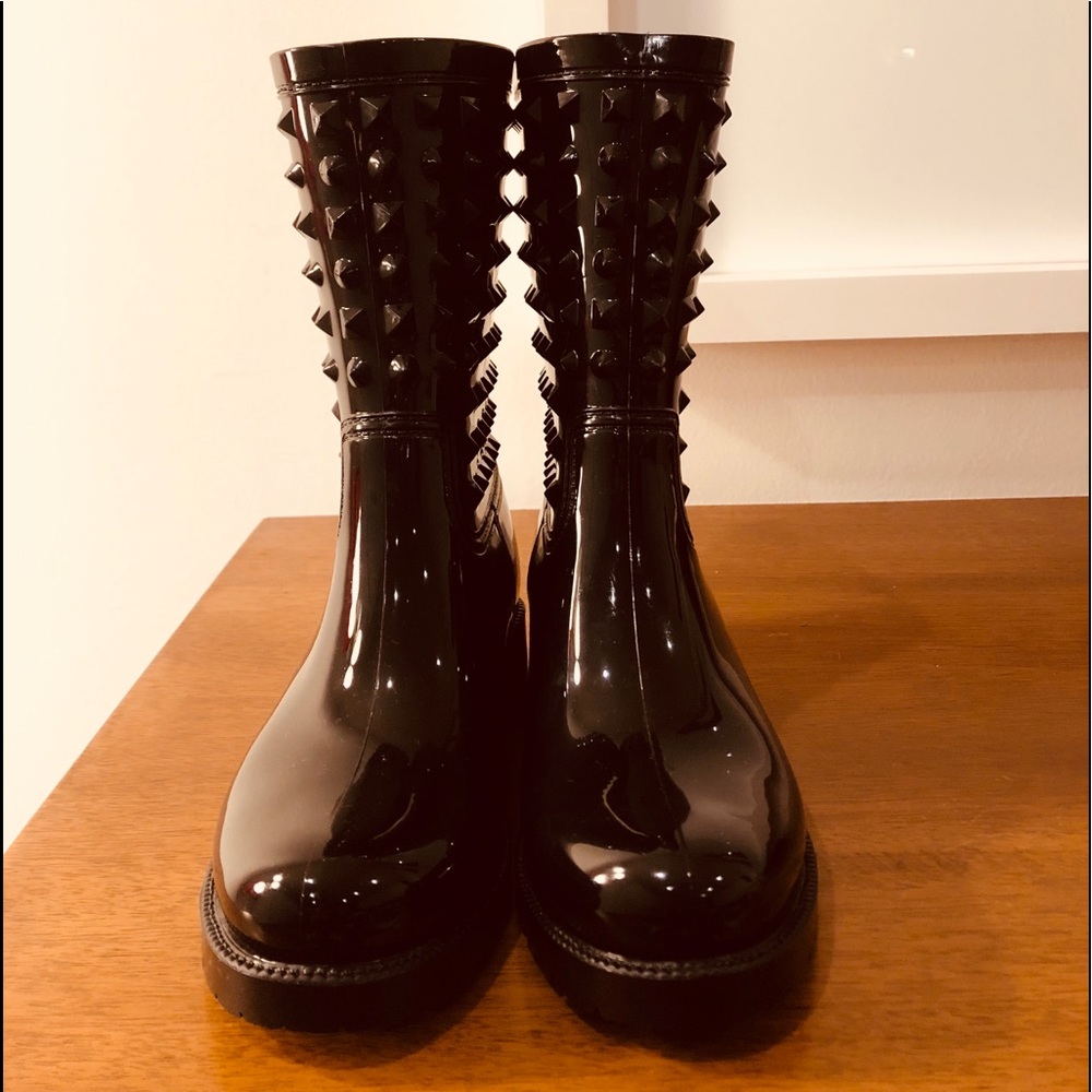 Valentino Garavani Style Ladies Studded Rain Boot